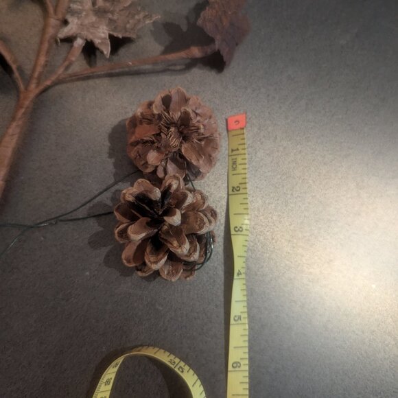 Autumn Wire Wreath Decor Accents Acorn Pumpkin Fall Leaves - Picture 8 of 14